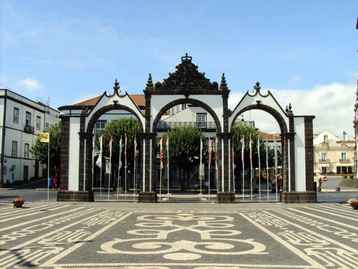 Historical Center Apartments 蓬塔德尔加达 外观 照片